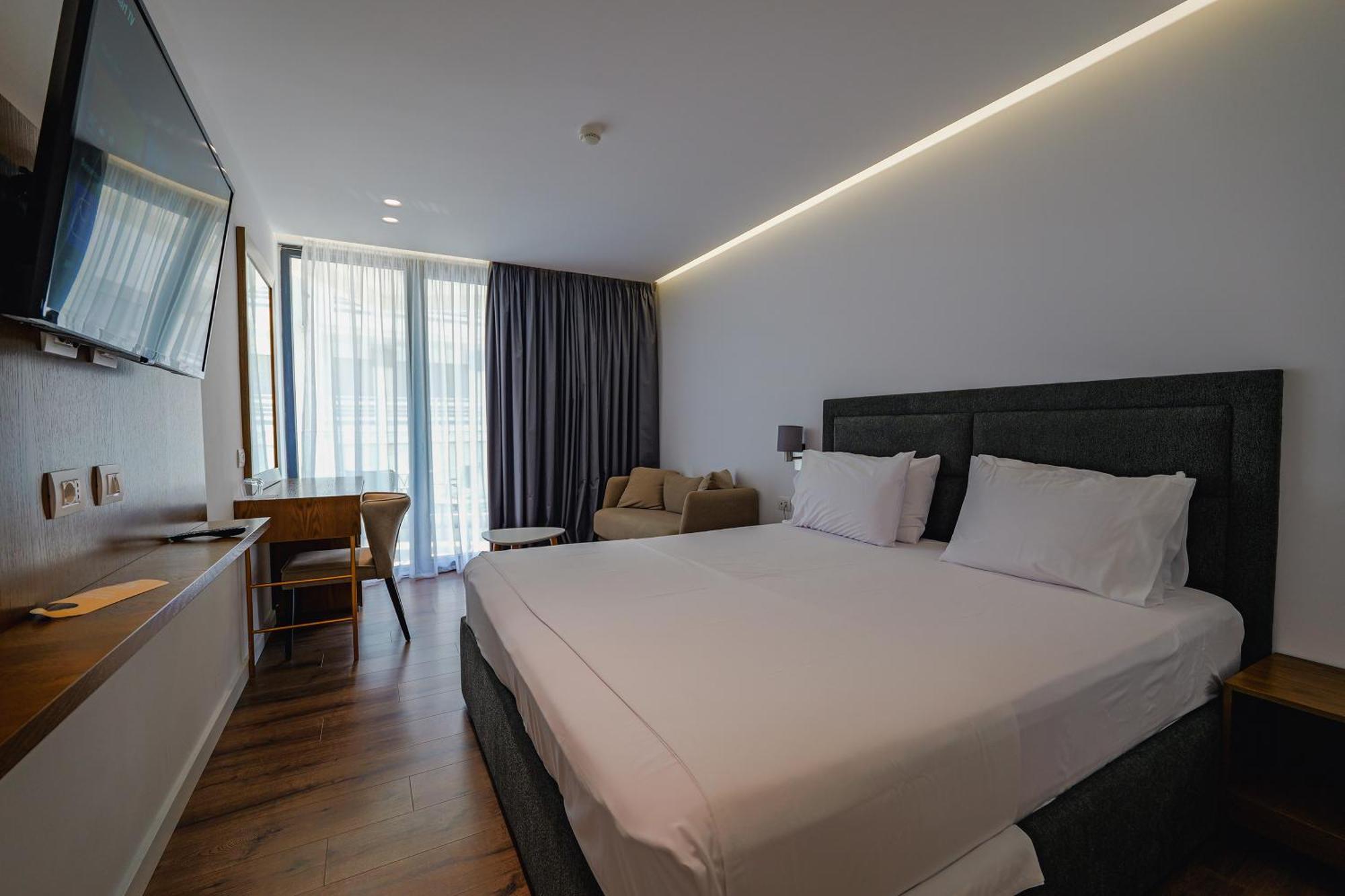 Dorchester Hotel Sarandë Buitenkant foto