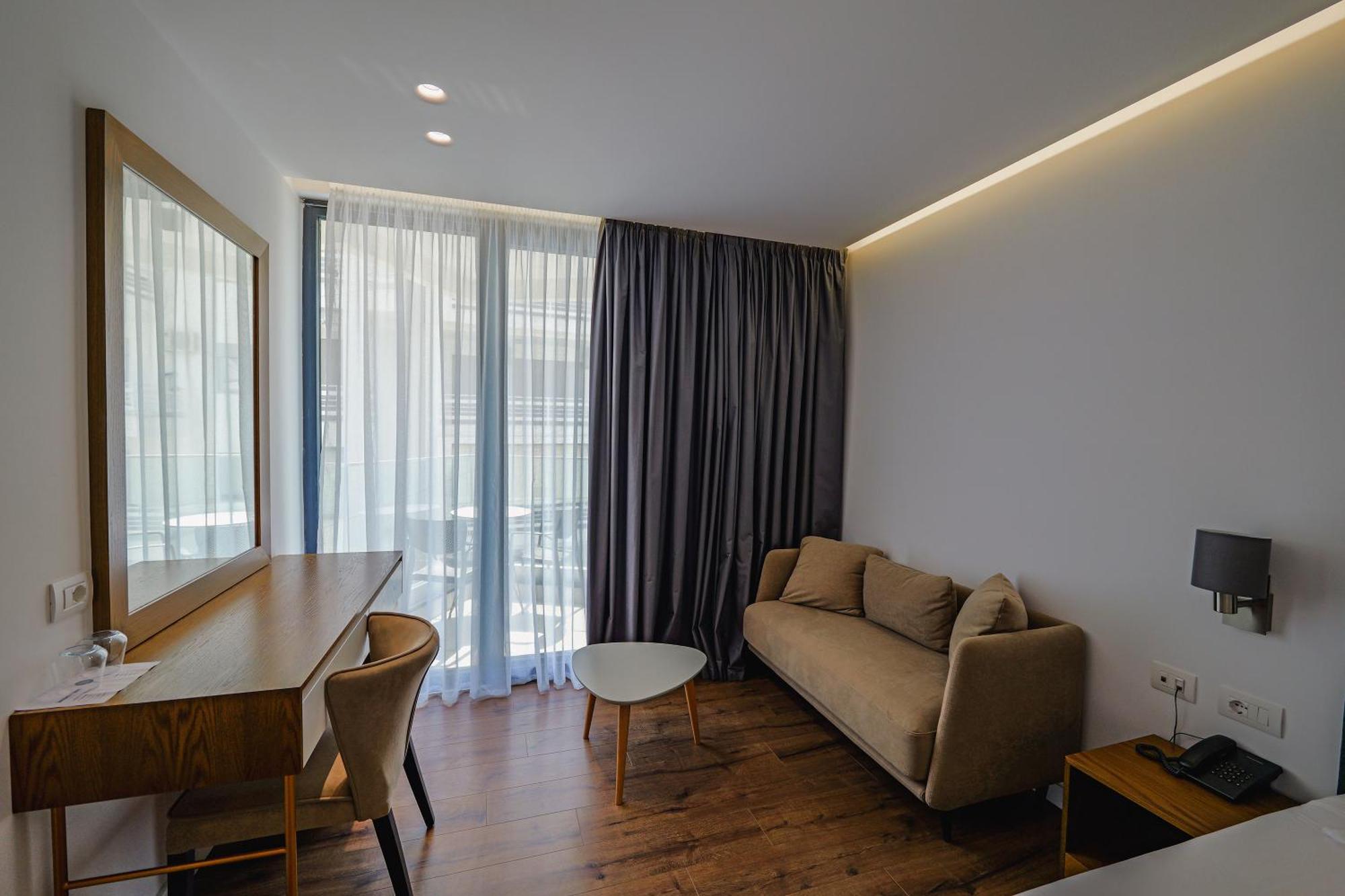 Dorchester Hotel Sarandë Buitenkant foto